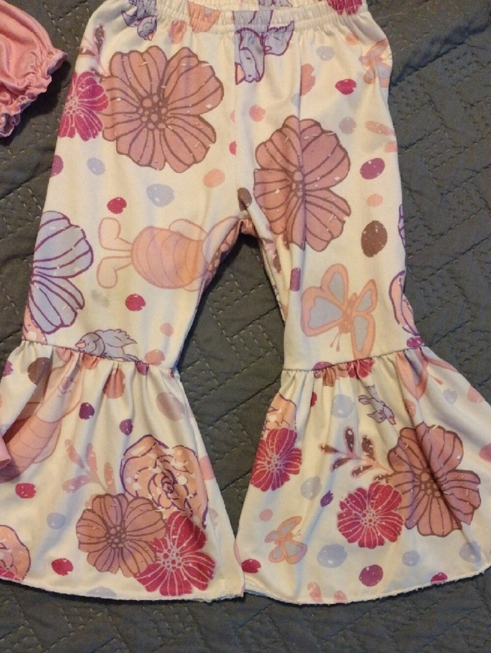 Girls Winnie The Pooh (Piglet) Floral Character Matching Set With Bell Bottoms - Picture 5 of 13